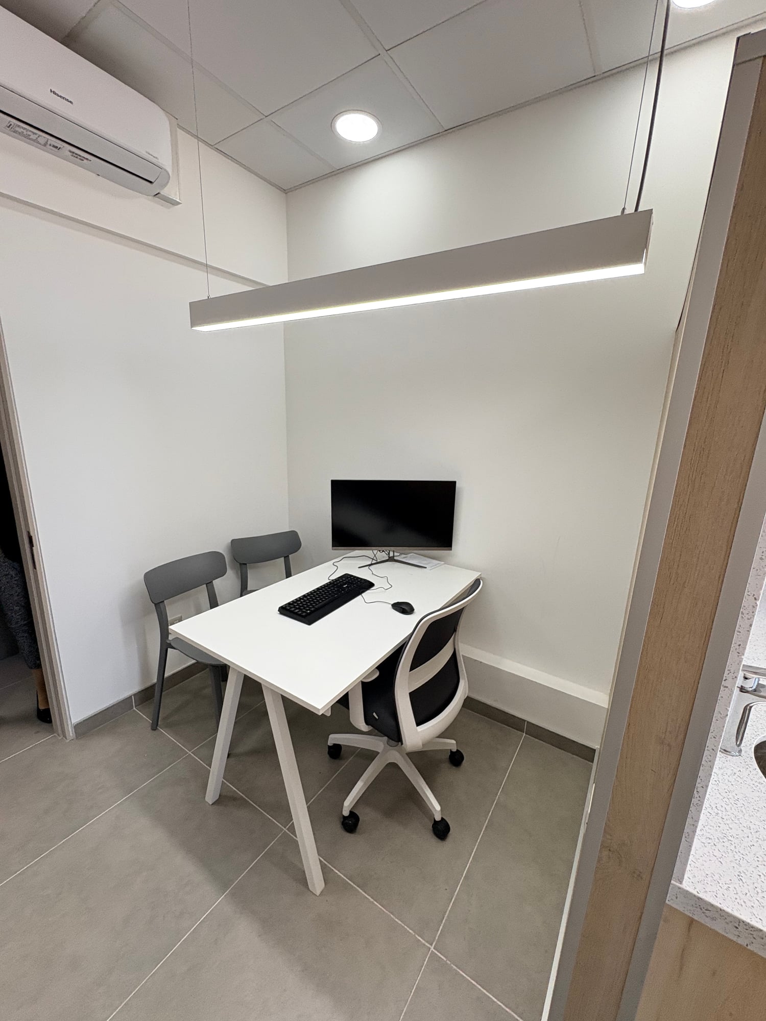 Consulta Médica de 39 m² en Venta · 2 Módulos · 3 Splits · Talagante