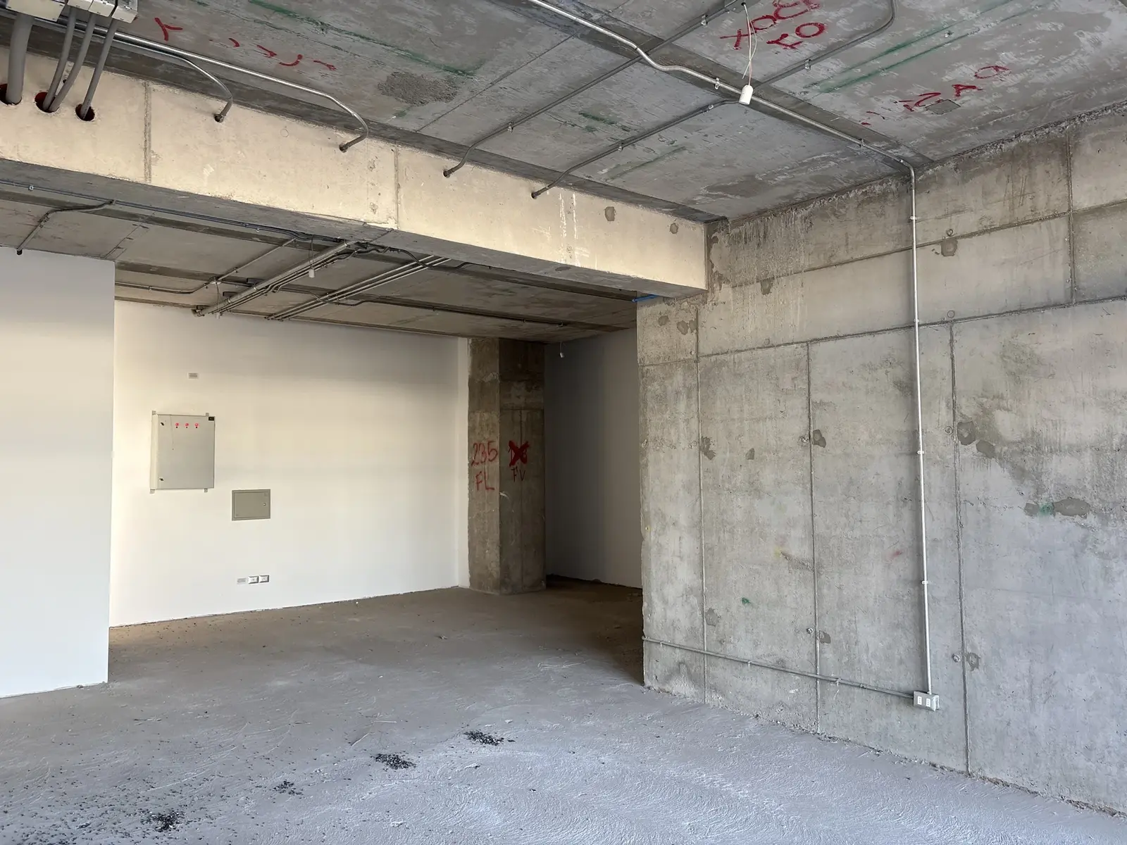 Local 30 · 72 m² · Trifásica · Segundo Piso