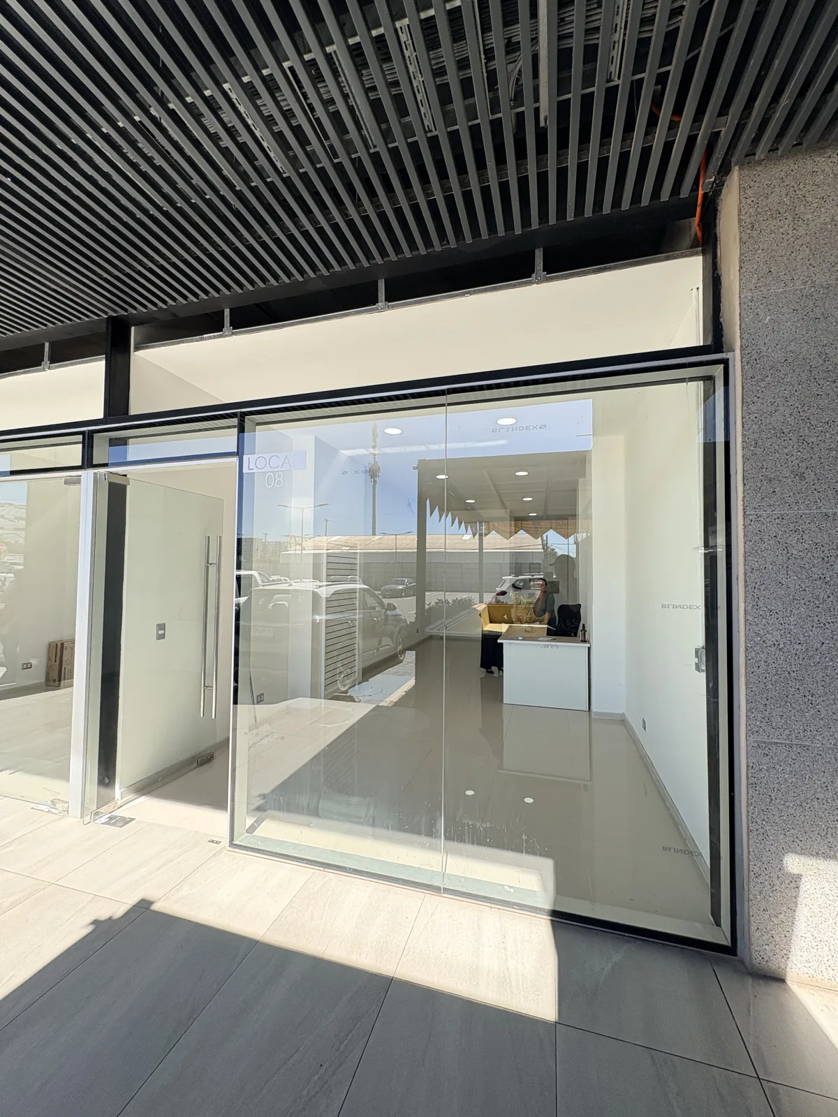 Local 8 · 40 m² · Habilitado · Primer Piso